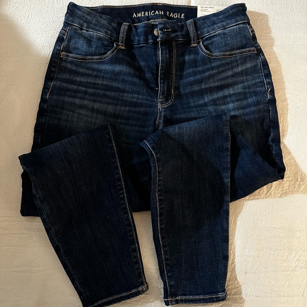 Women’s American Eagle Curvy Jean size 6